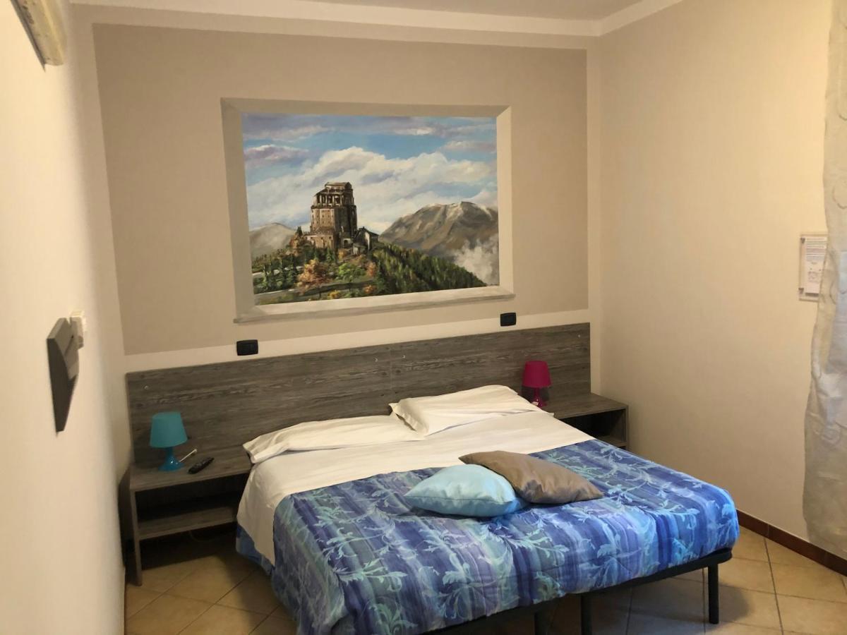 Il Gatto E La Volpe Hotel Авиляна Екстериор снимка