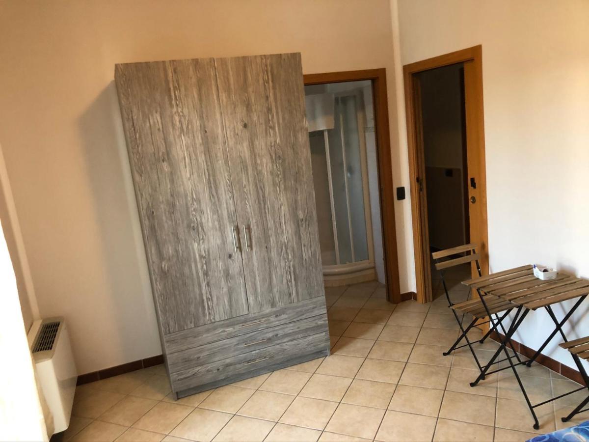 Il Gatto E La Volpe Hotel Авиляна Екстериор снимка